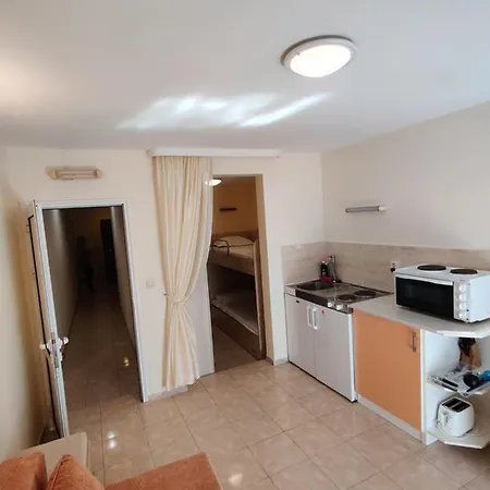 Apartment Anomer 17 *
